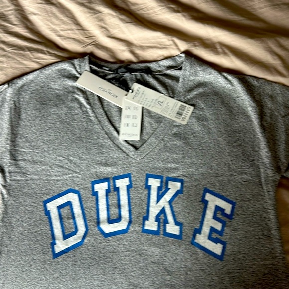 Duke team t shirt!  Wear your spirit and support your team! - Picture 1 of 2